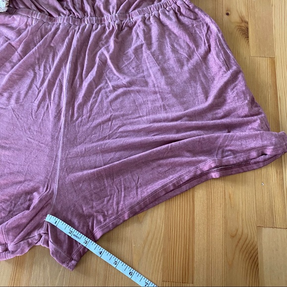 AEO Mauve Oversized Romper - Picture 12 of 16
